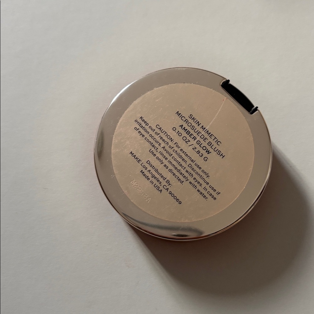 MAKE beauty skin mimetic microsuede blush Amber Glow - Picture 3 of 5